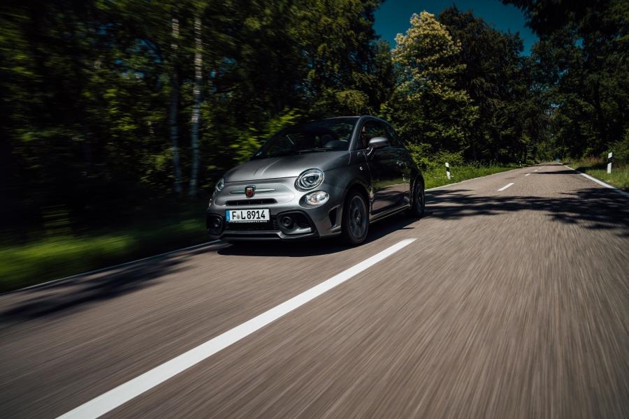  Abarth 595C (312) 2016 года  (WW) (фото 24 из 26)